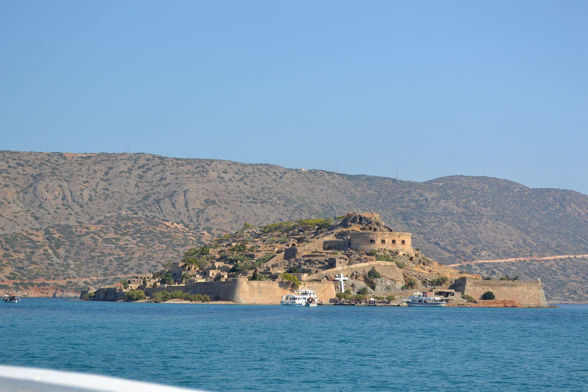 Elounda Olive Garden Apts & Studios Buitenkant foto